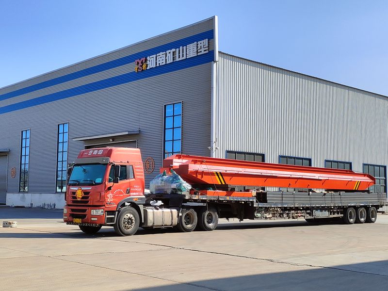電動單梁起重機，LD20t-26.8m，4臺，發(fā)往石家莊交付客戶使用。